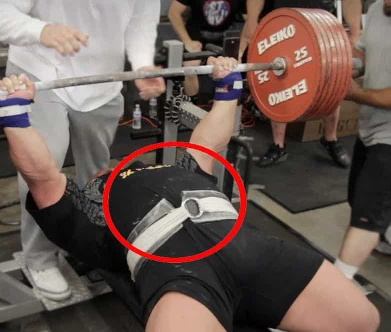 benching with a belt